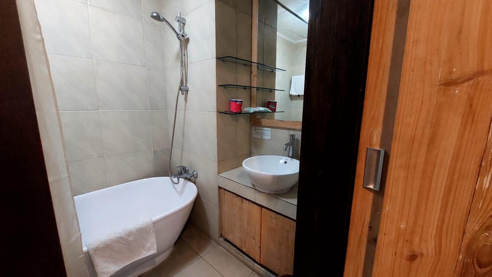 Apartemen Senayan Jakarta Exterior foto